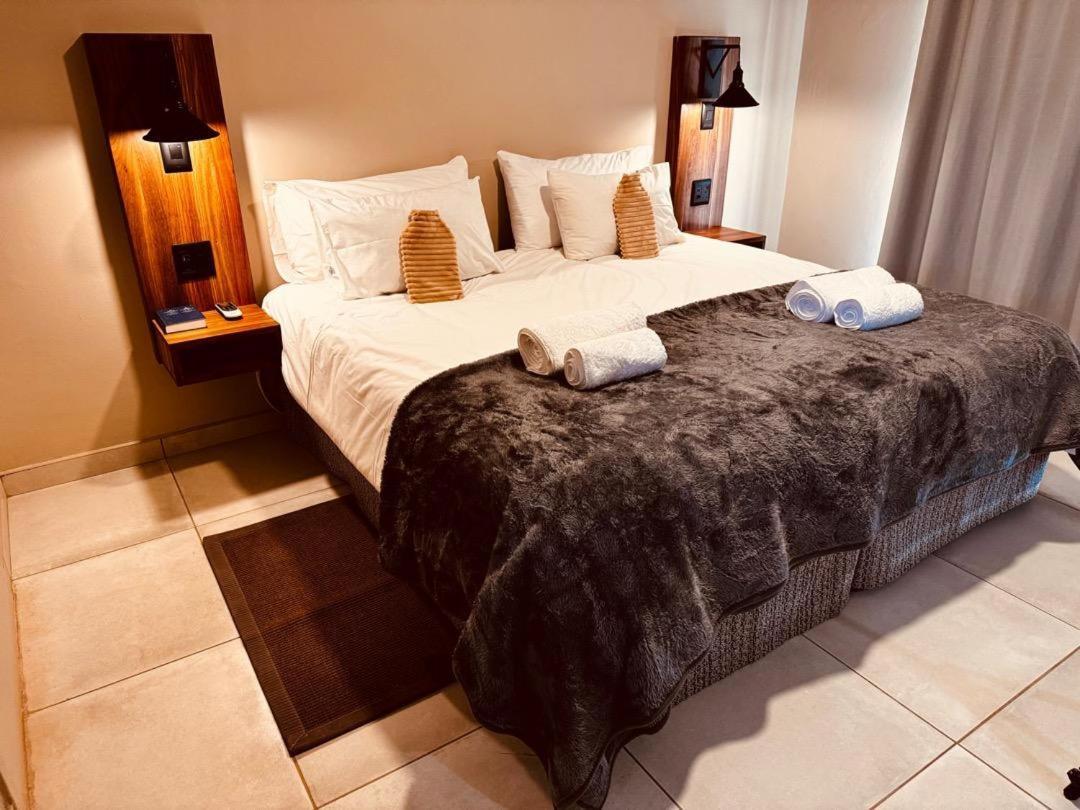 Flying Ostrich Guesthouse & Self-Catering Accommodation Mariental Zimmer foto